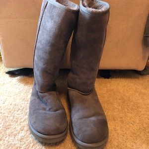 Size 9 UGG Boots **FREE SHIPPING**